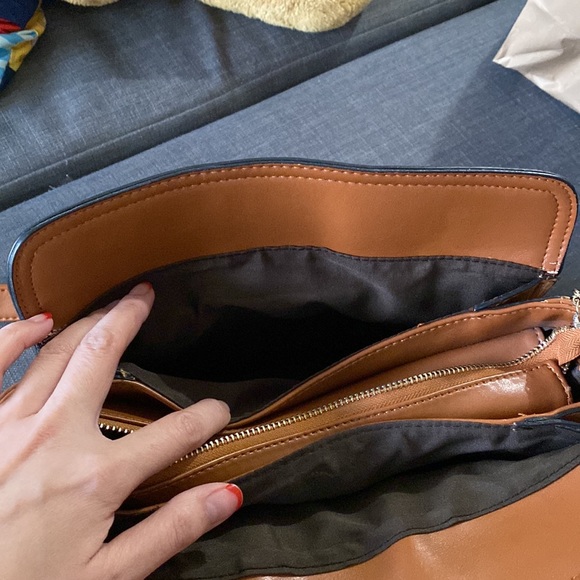 CHENSON crossover body bag - Picture 4 of 8